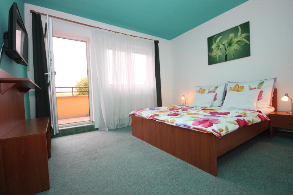 Apartmany, Penzion, Wellness U Zlate Rybky วิชคอฟ ภายนอก รูปภาพ