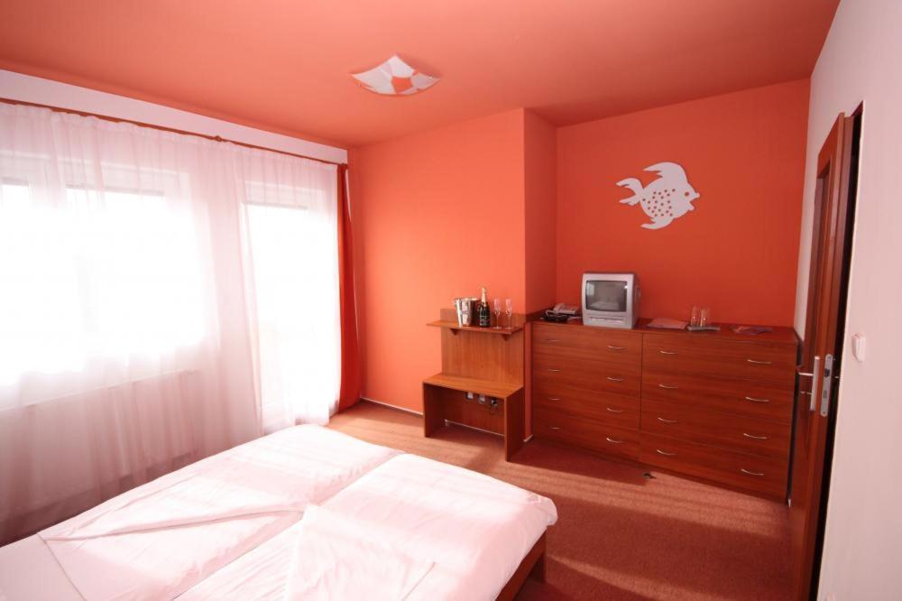 Apartmany, Penzion, Wellness U Zlate Rybky วิชคอฟ ภายนอก รูปภาพ